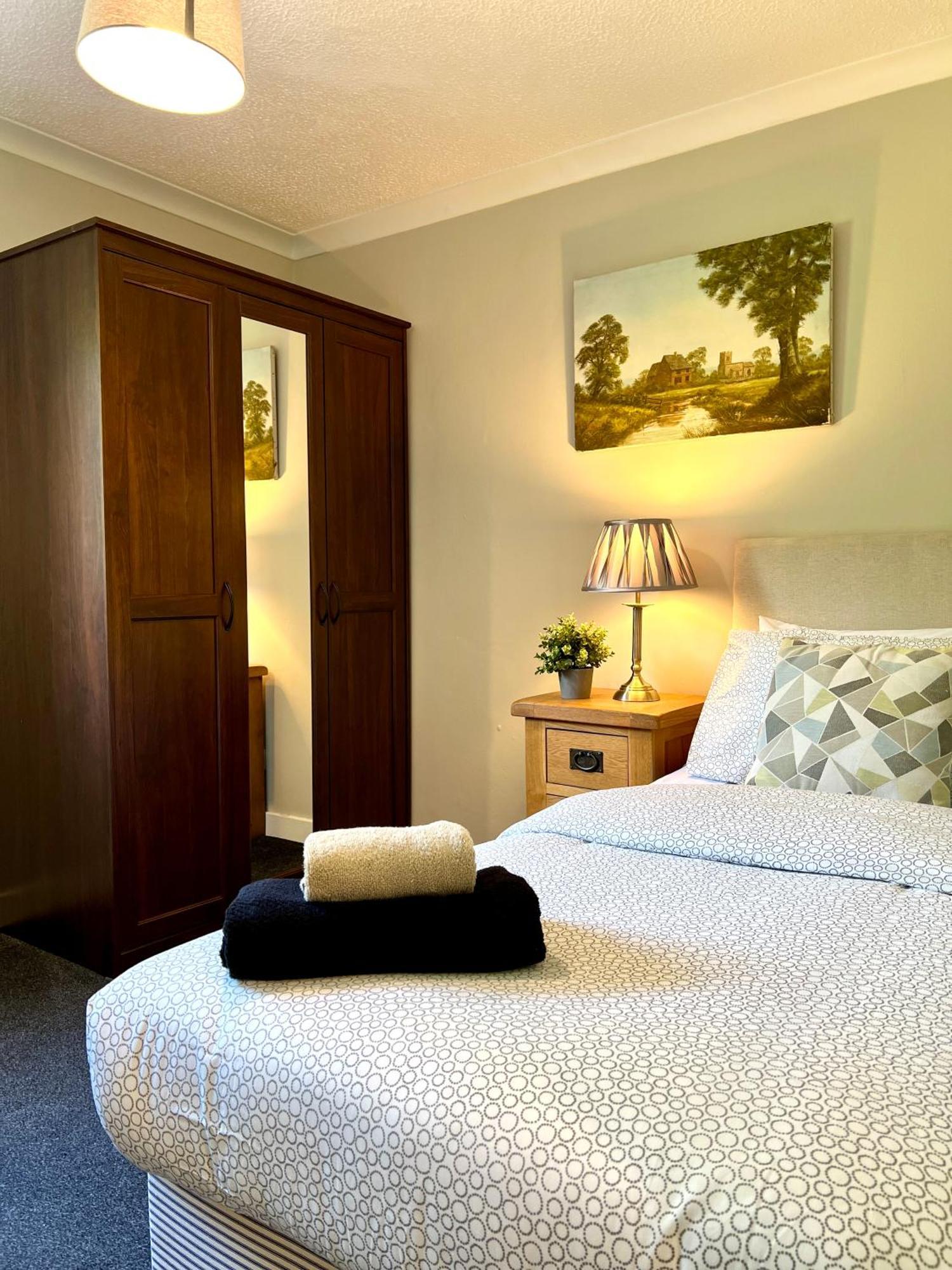 Spacious 2 Bed-Flat In Glasgow City - Free Parking Εξωτερικό φωτογραφία