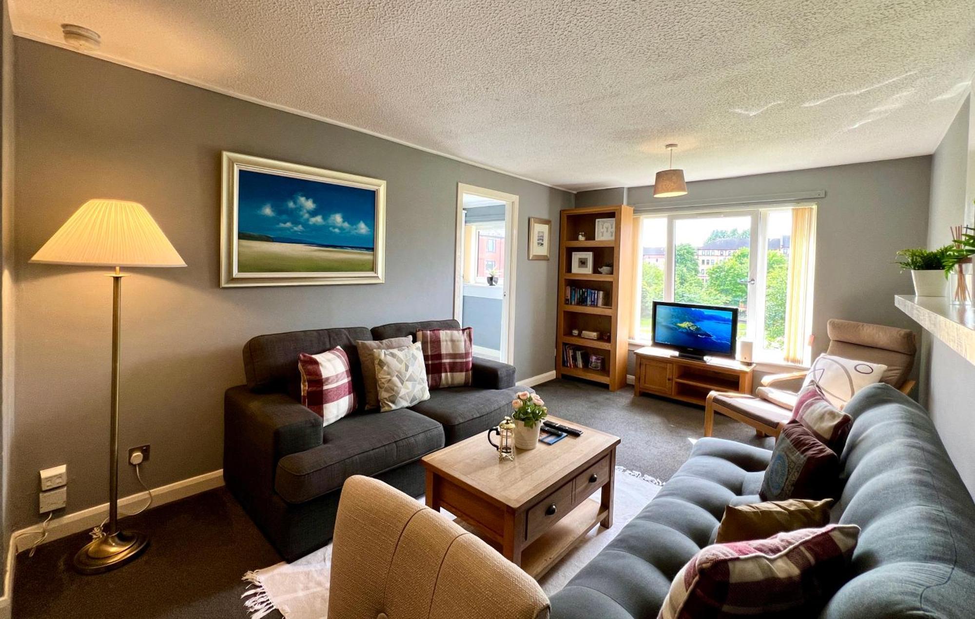Spacious 2 Bed-Flat In Glasgow City - Free Parking Εξωτερικό φωτογραφία